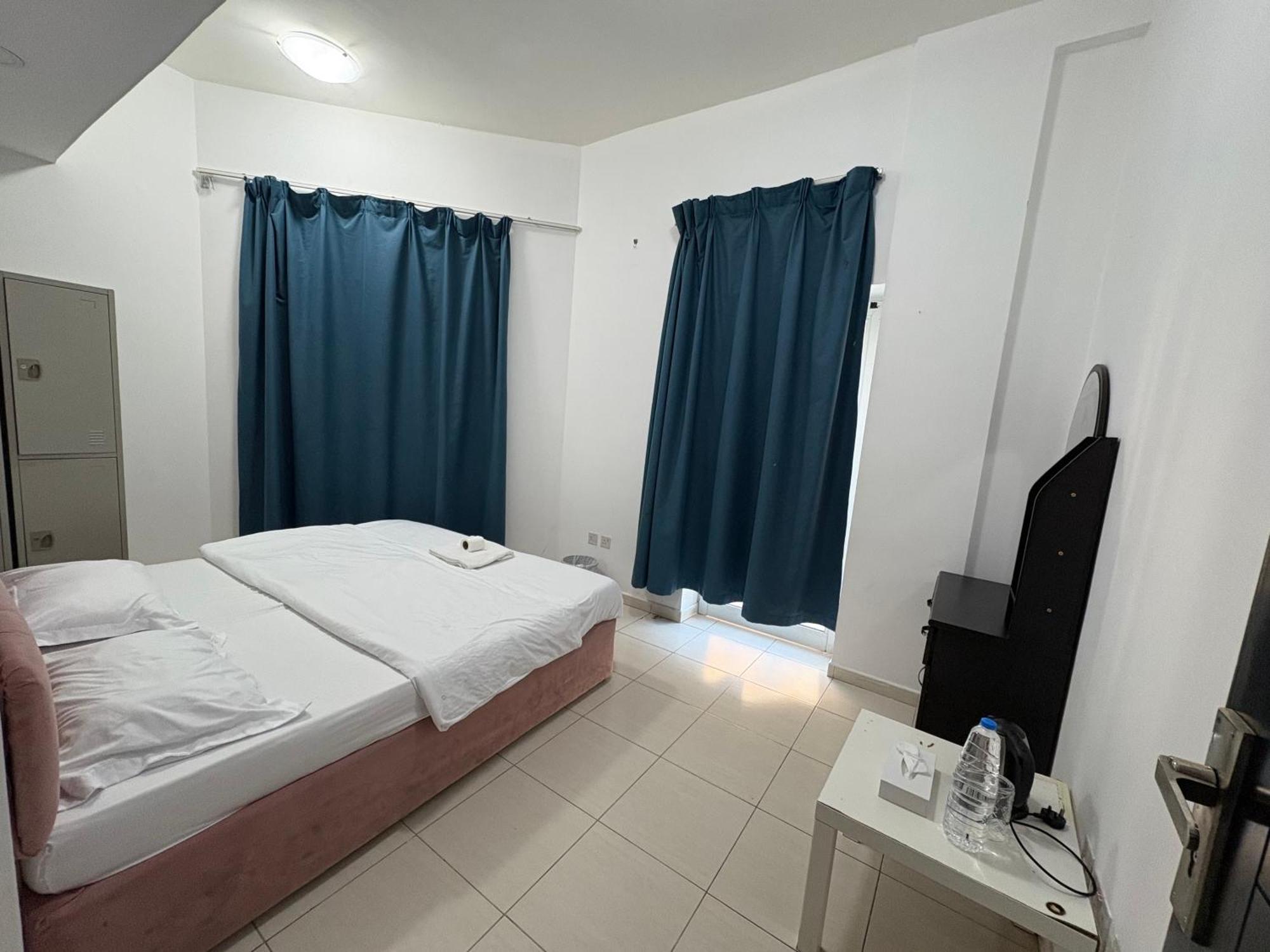 Satwa Homestay *